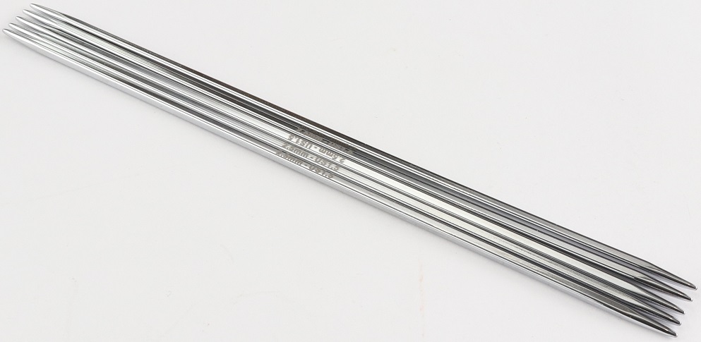 Nova Cubics 6" Double Points US 1½ 2.5mm