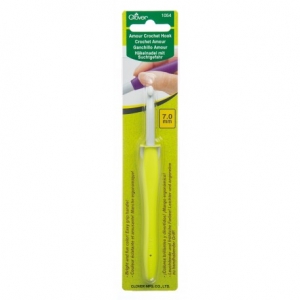 Amour Crochet Hook 7mm 1054 NEON YELLOW